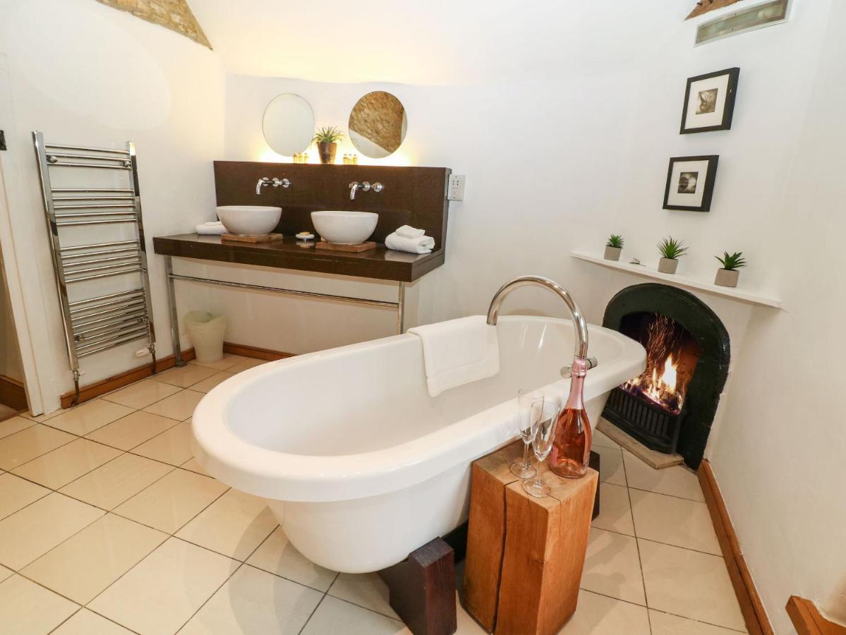 Castle Combe Cottage Екстер'єр фото